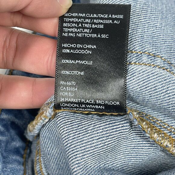 BDG Urban Outfitters Denim Button Front Mini Jean Skirt Size Small Raw Hem - Picture 7 of 7